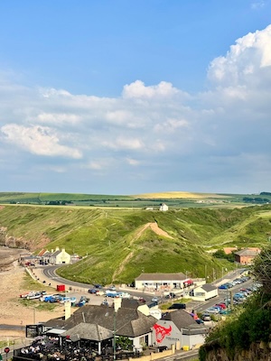Vyletamezhnizda eskvalley